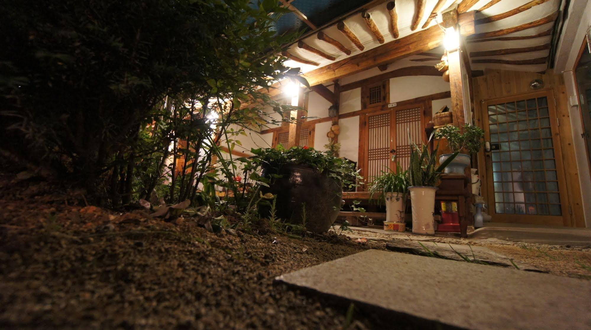 1928 Suimmaru Hanok Guesthouse