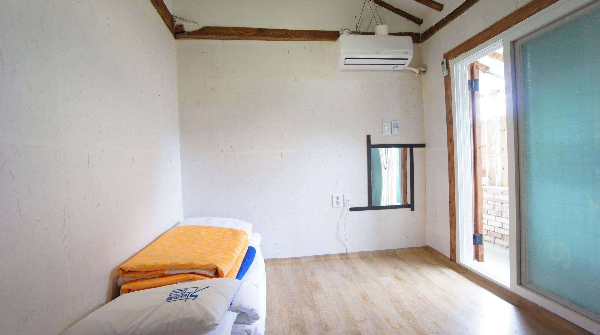 1928 Suimmaru Hanok Guesthouse