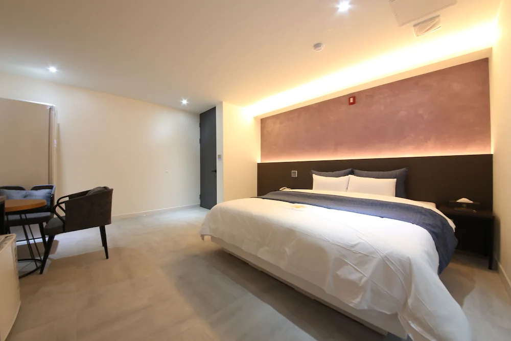 2 Night Business Hotel