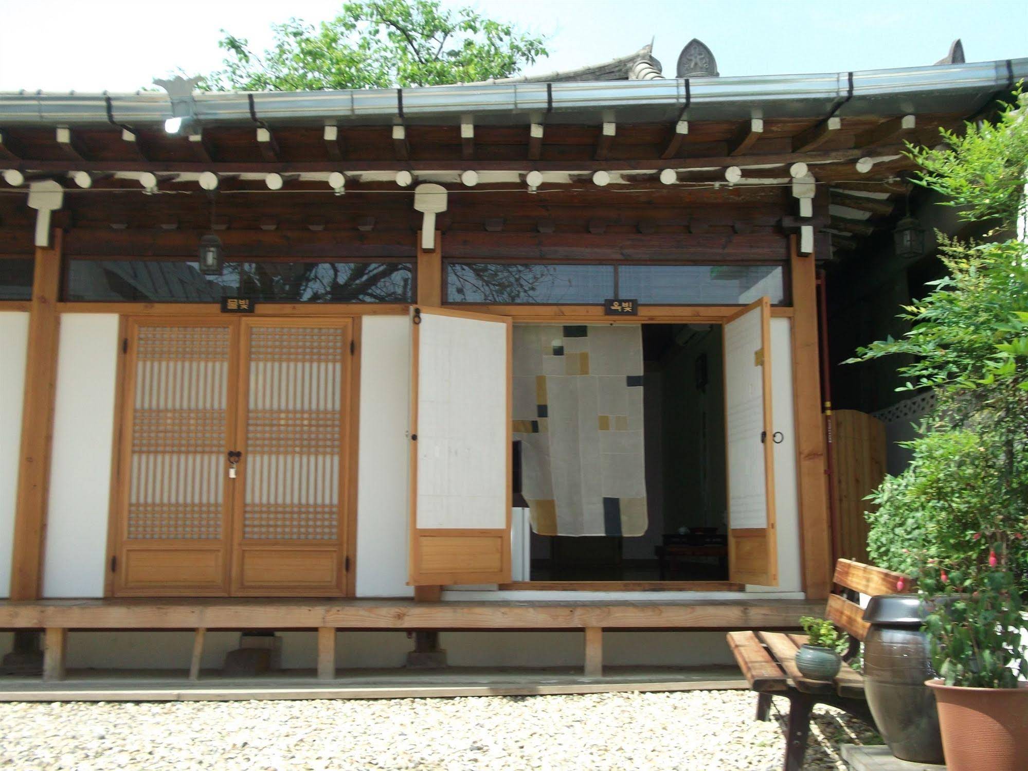 Hanok Mibbeum