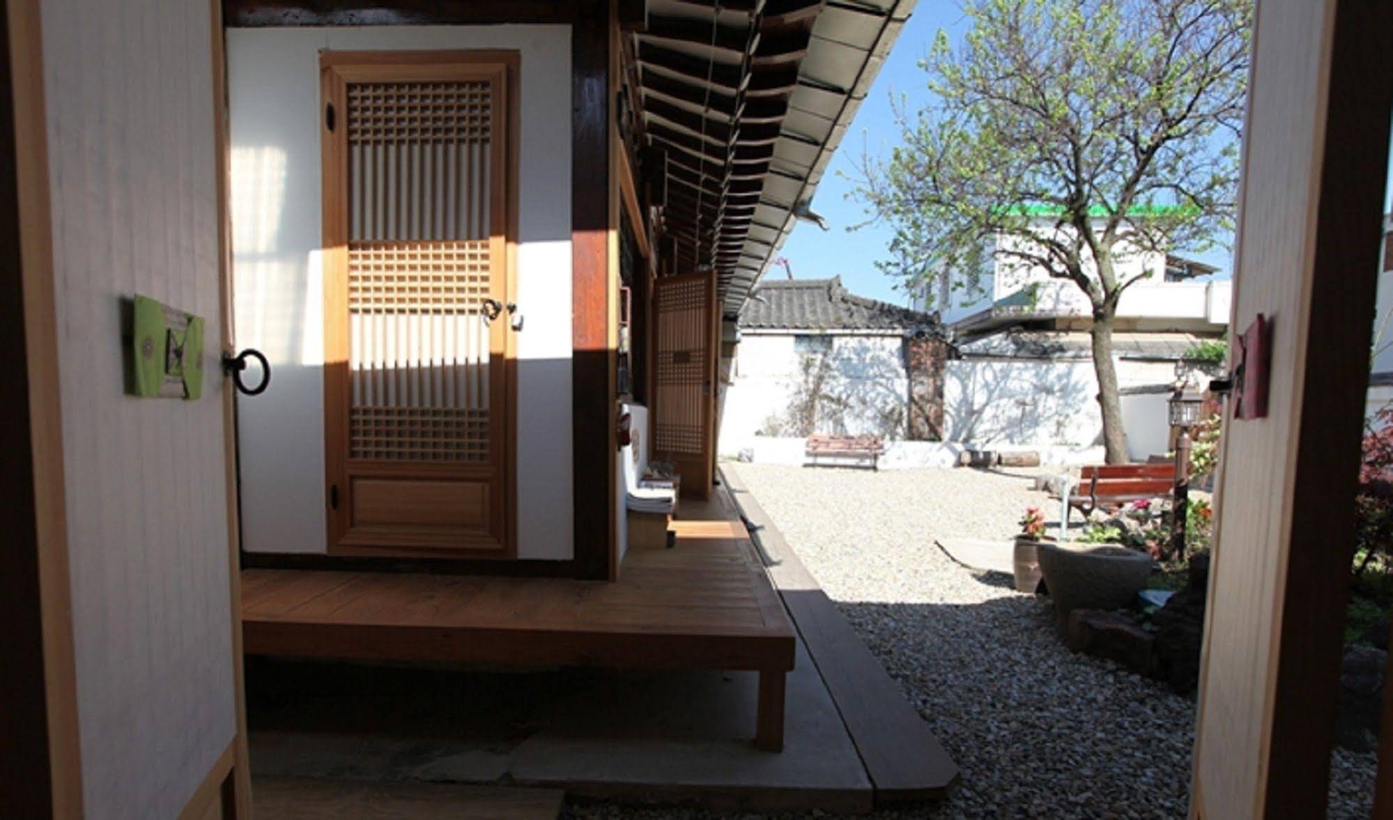 Hanok Mibbeum