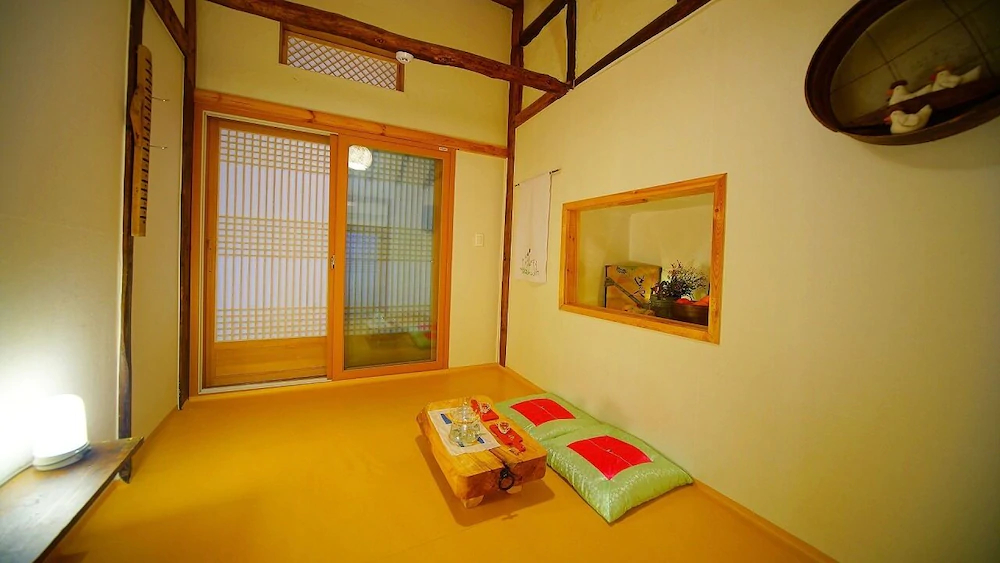 Gamsung Hanok