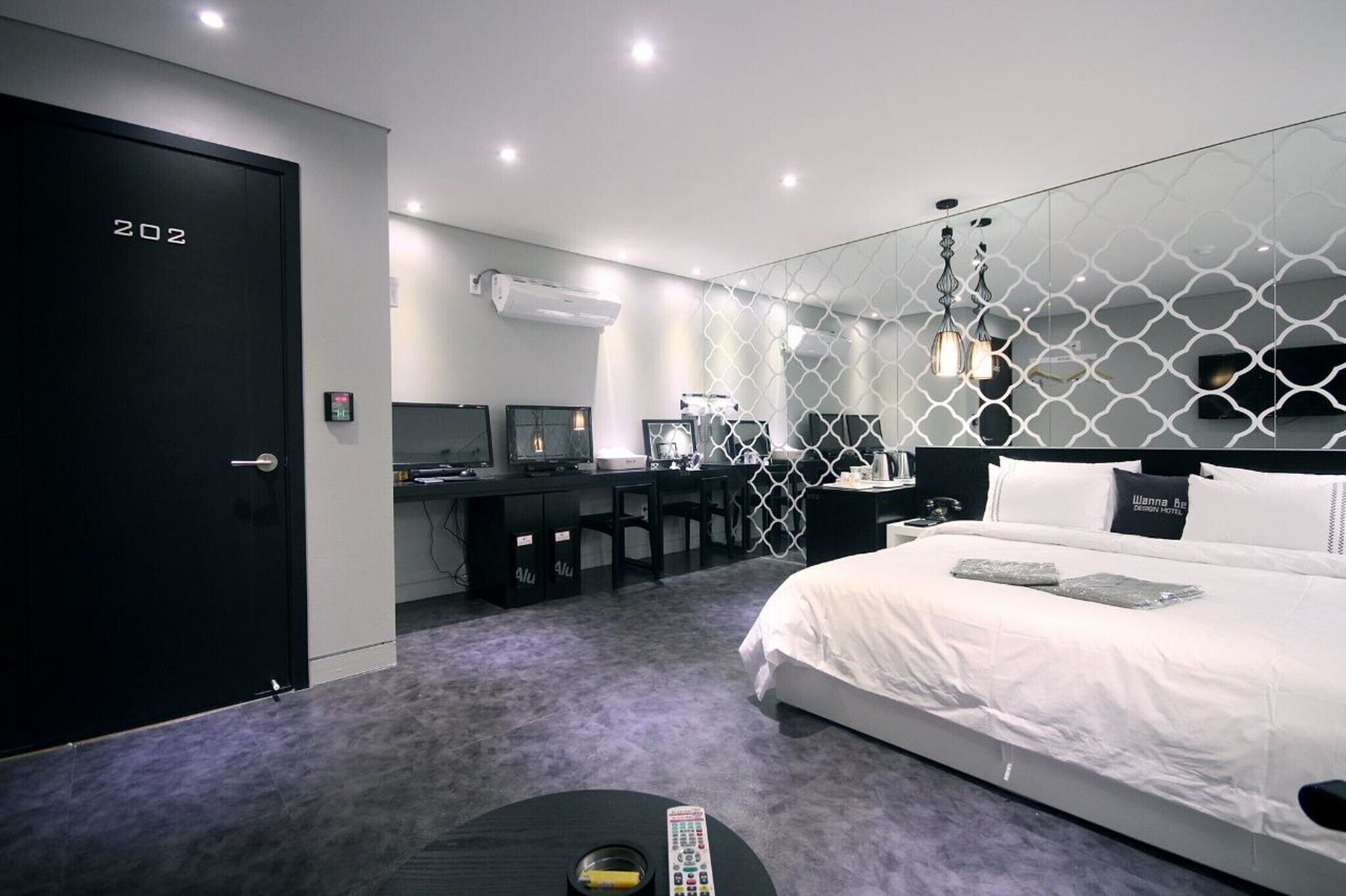 Jeonju Deokjindong Hotel Wannabe