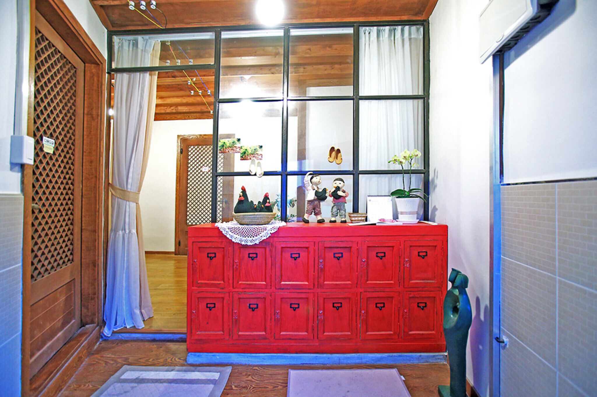 Jeonju Mongyuhwawon Hanok Stay