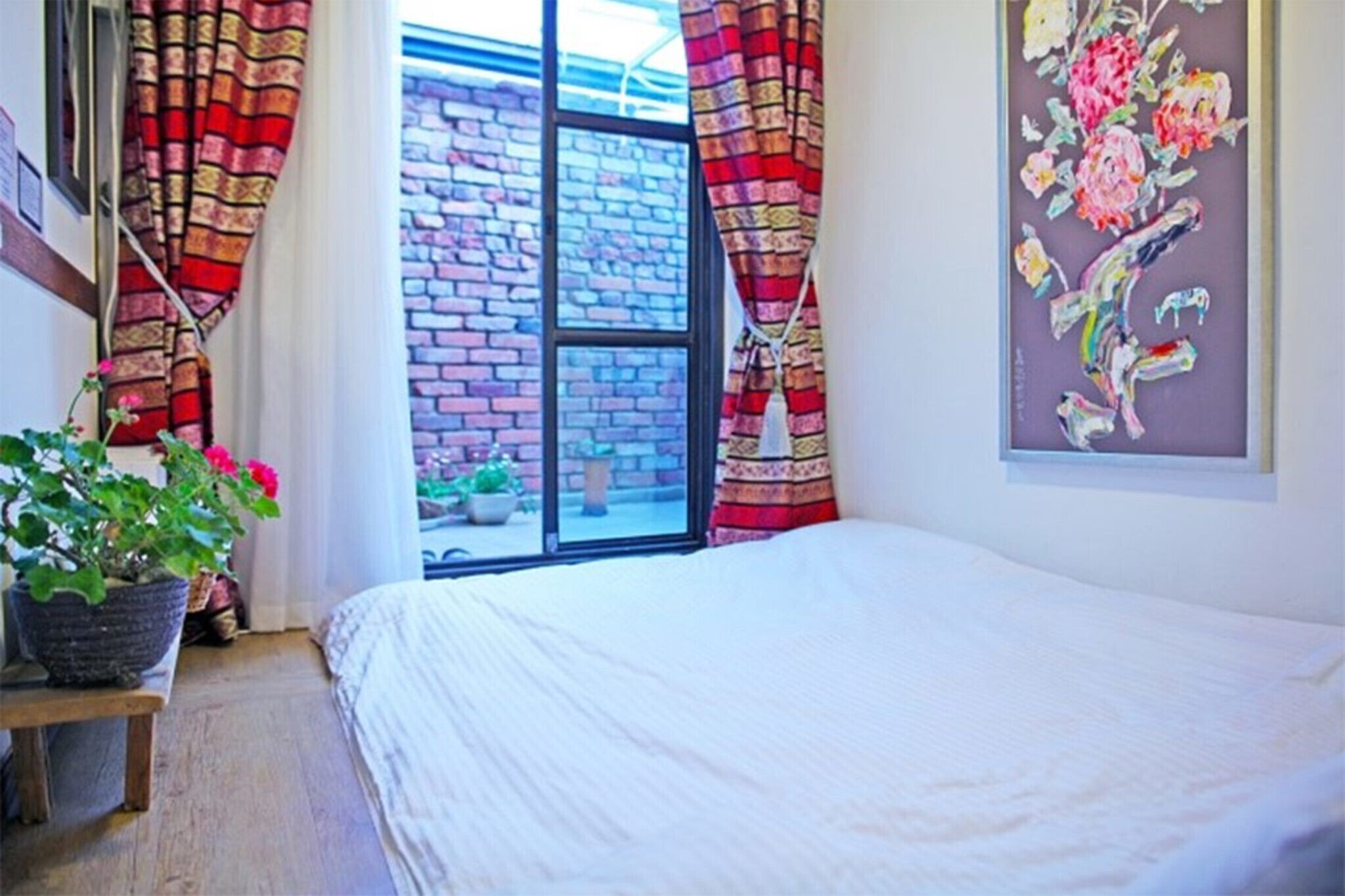 Jeonju Mongyuhwawon Hanok Stay