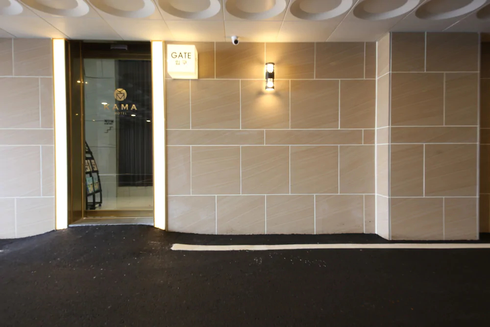 Kama Hotel