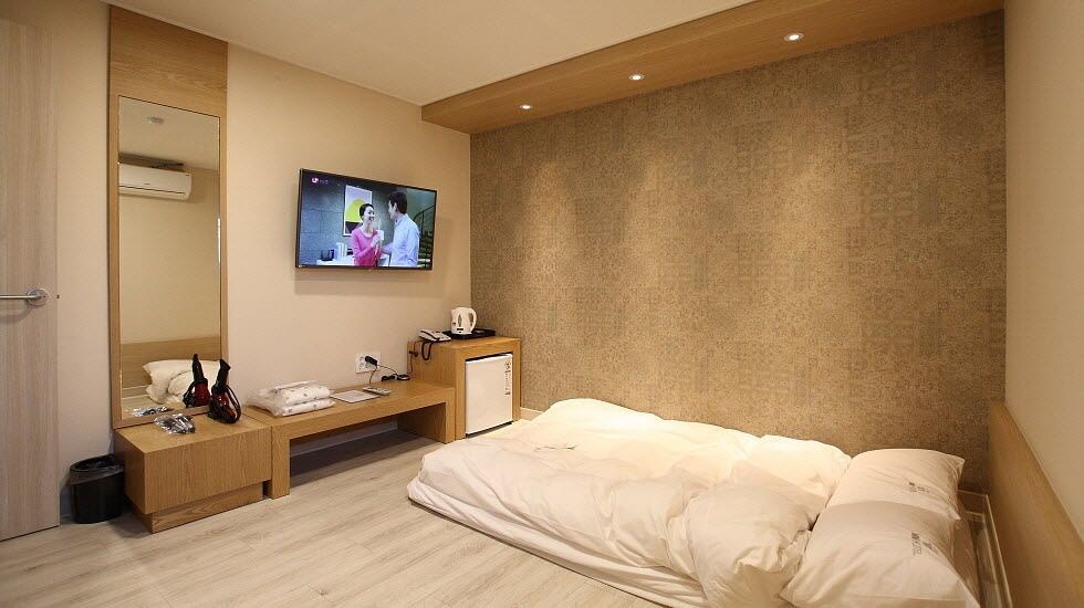 141 Mini Hotel