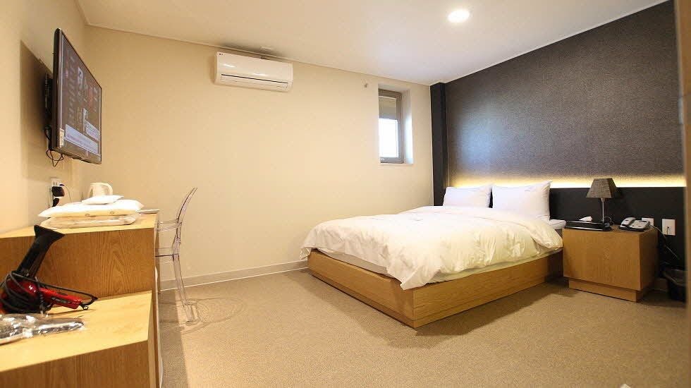 141 Mini Hotel