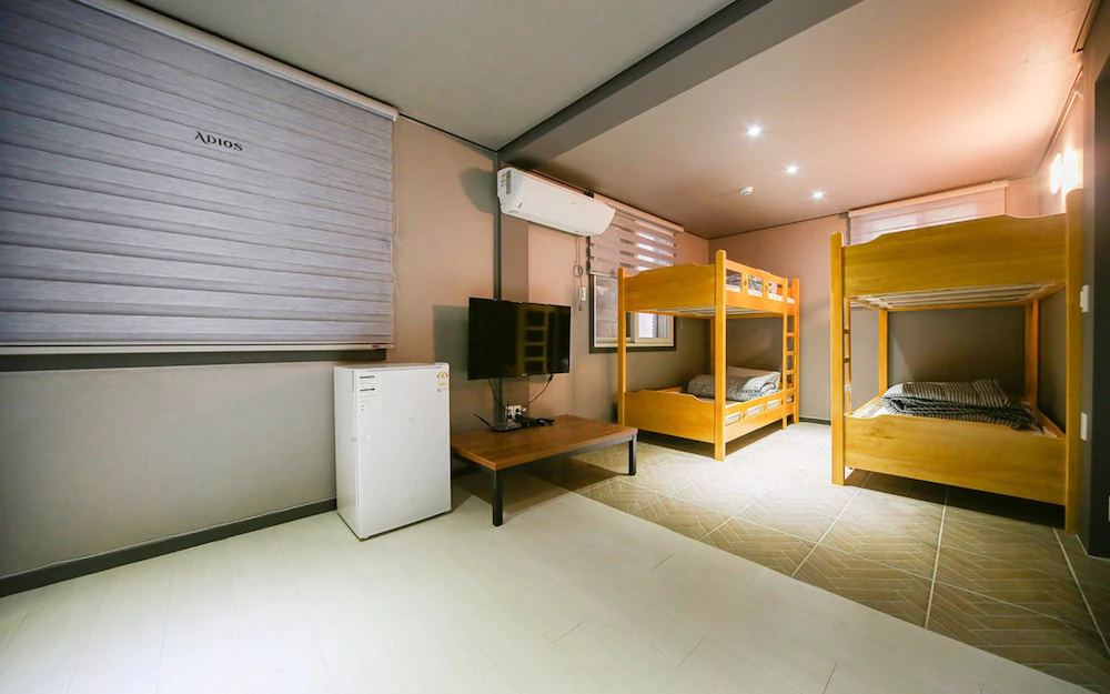 Adios Hostel