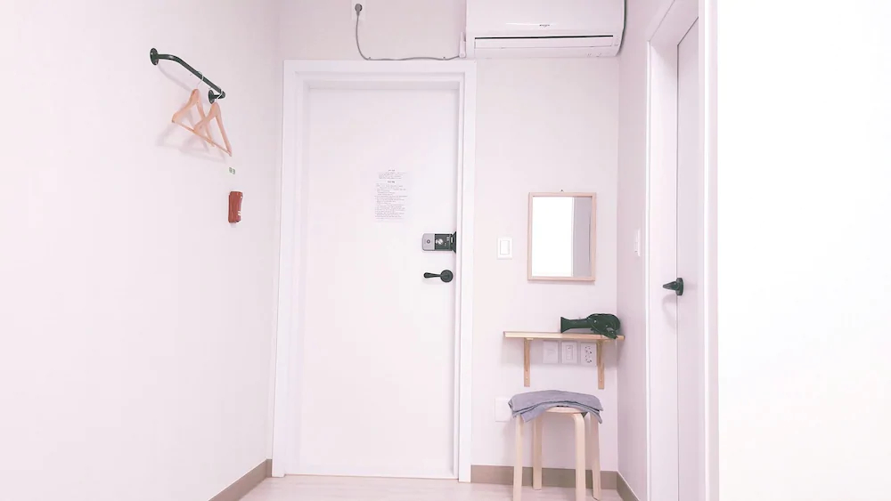 Alley Guesthouse