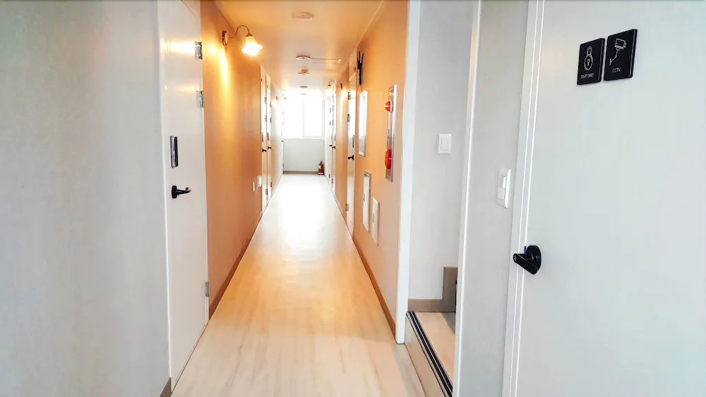 Alley Guesthouse