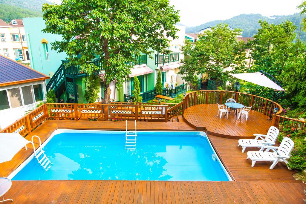 Bellus Rose Pension Hotel
