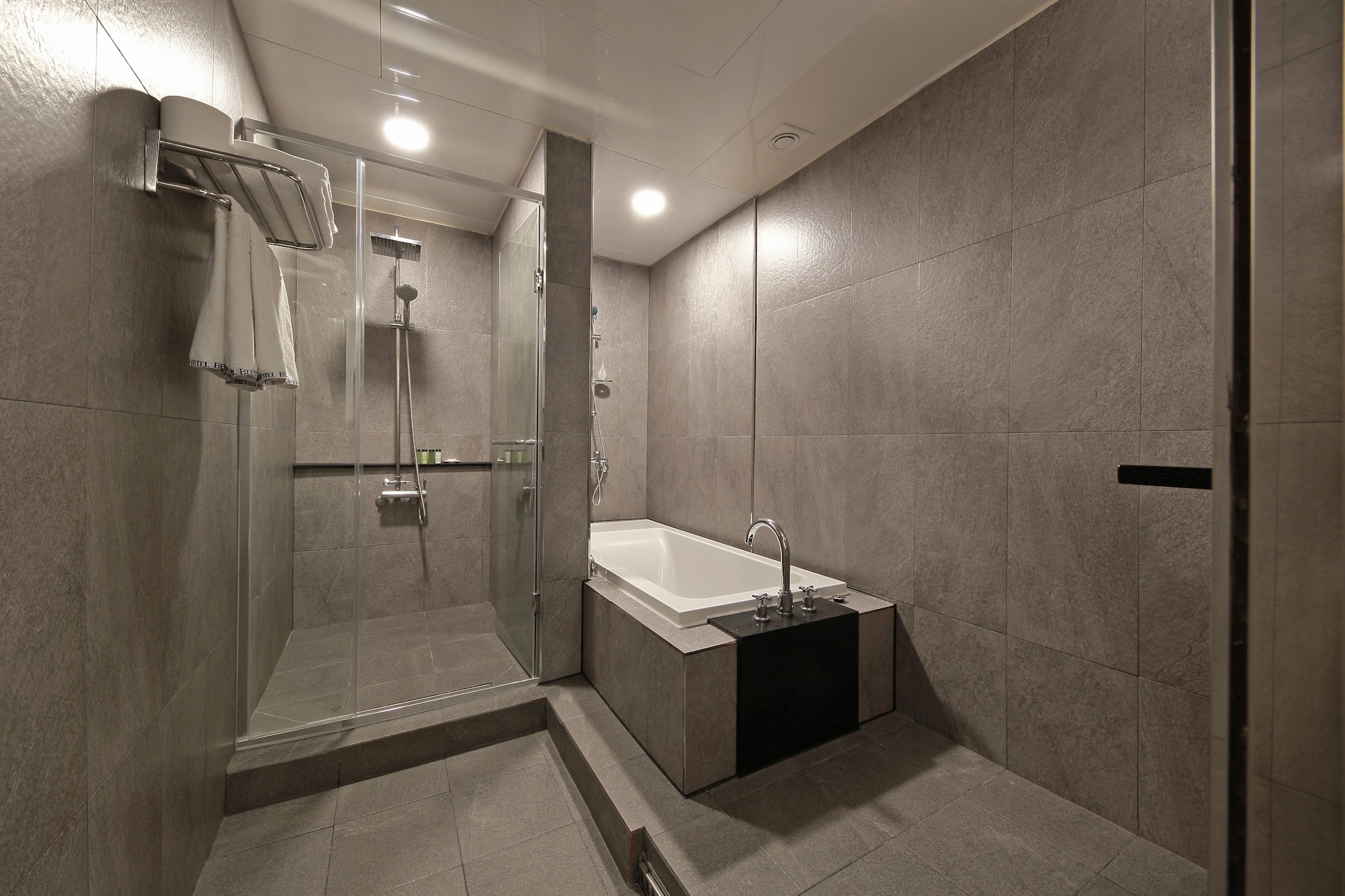 Benikea Swiss Rosen Hotel