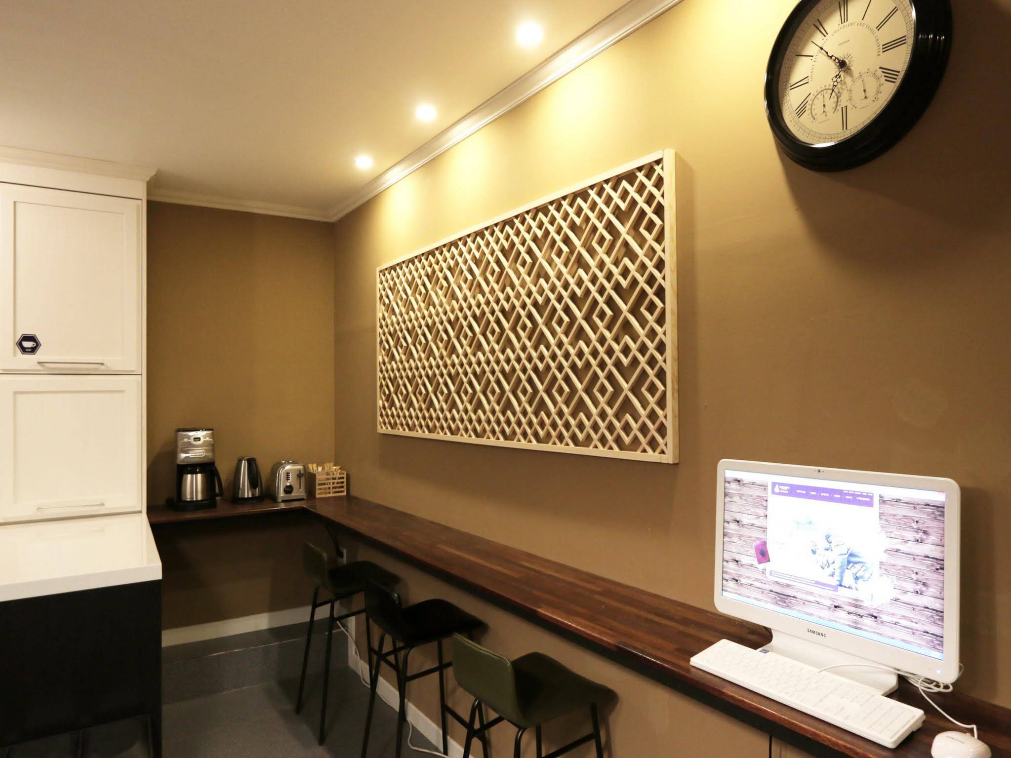 Blueboat Hostel Gyeongju