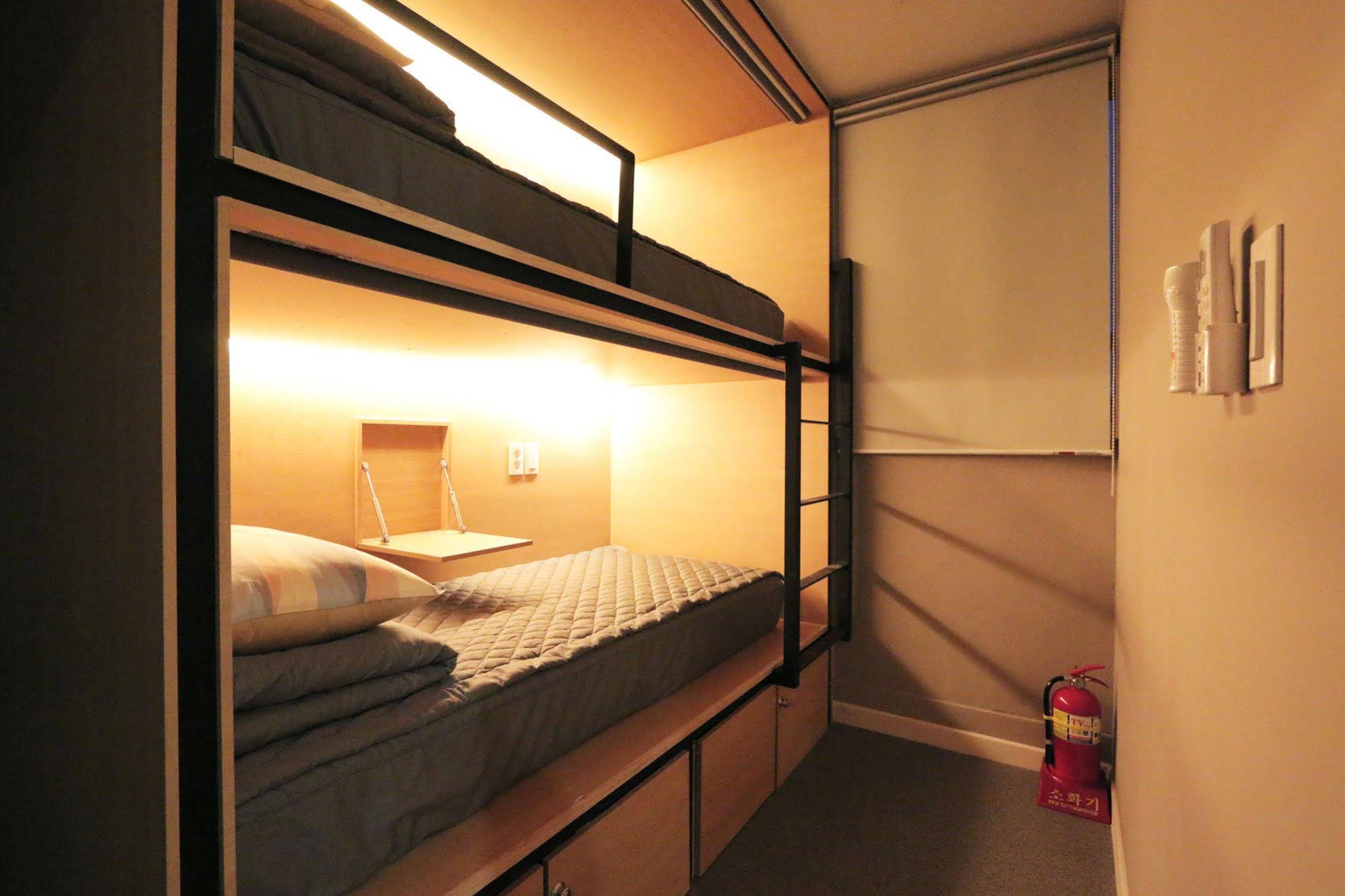 Blueboat Hostel Gyeongju