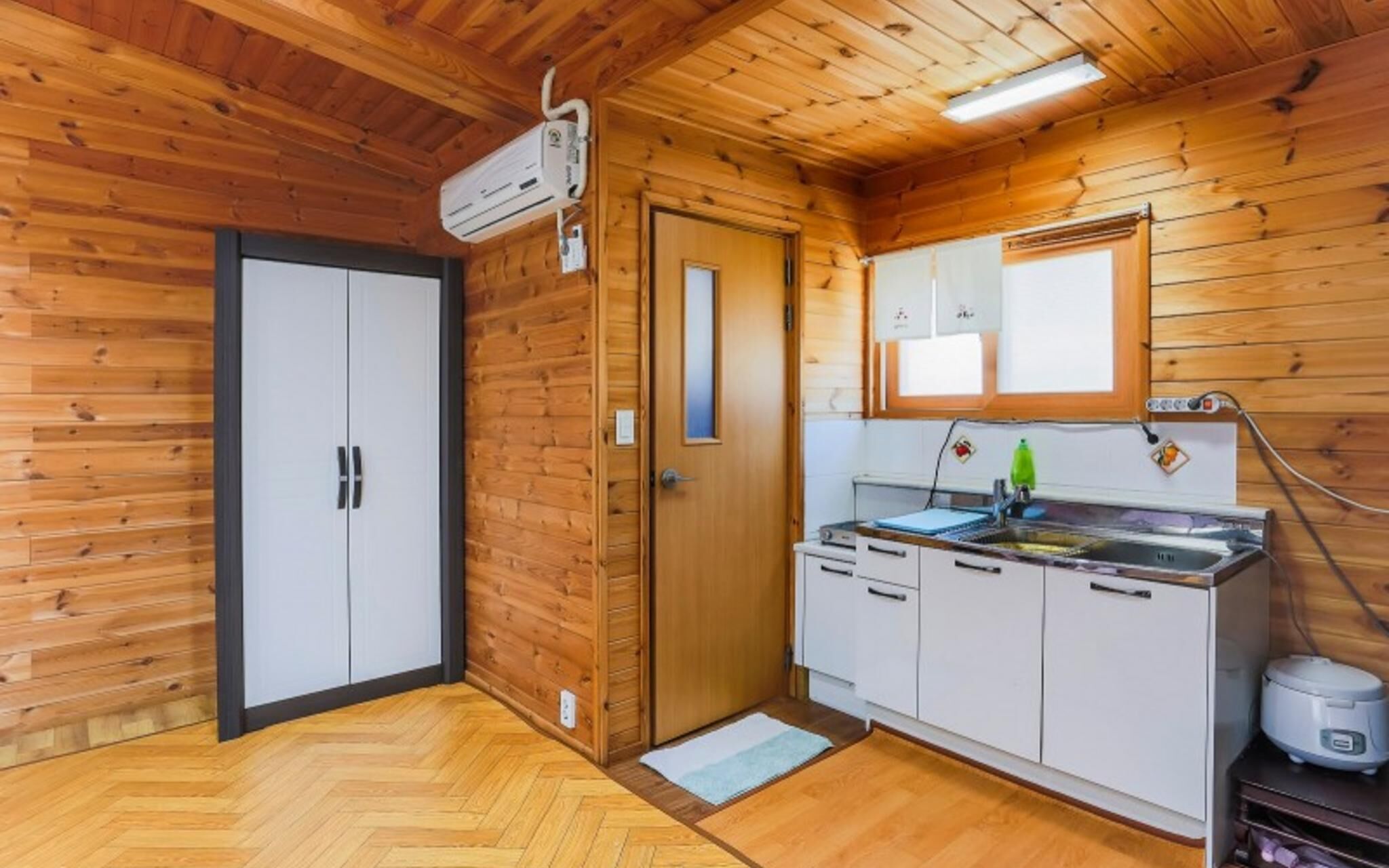 Byeokdosan Hwangtobonga Pension