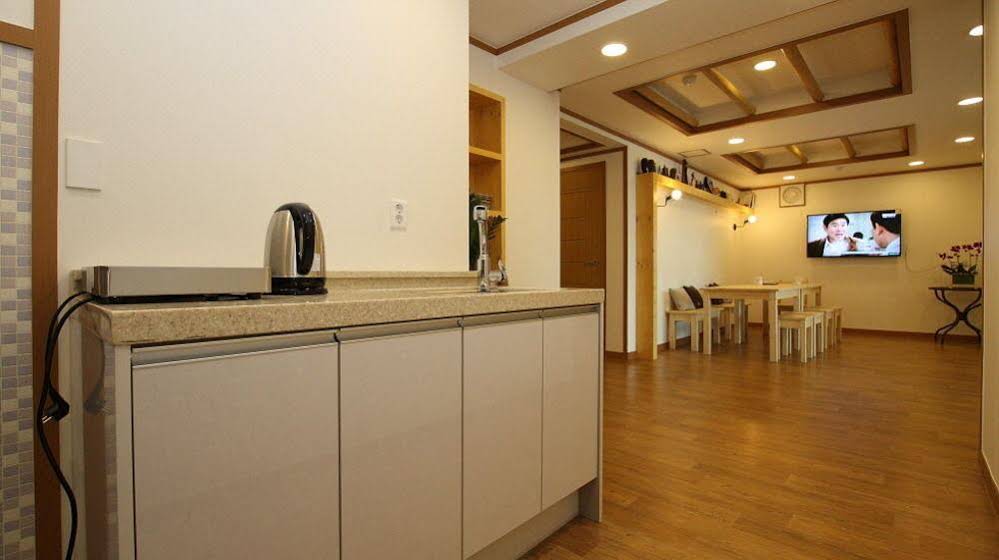 Bee House Hostel