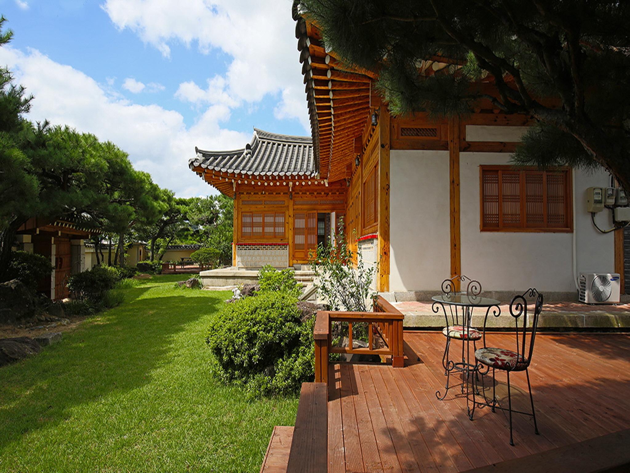 Cheonggong Hanokstay