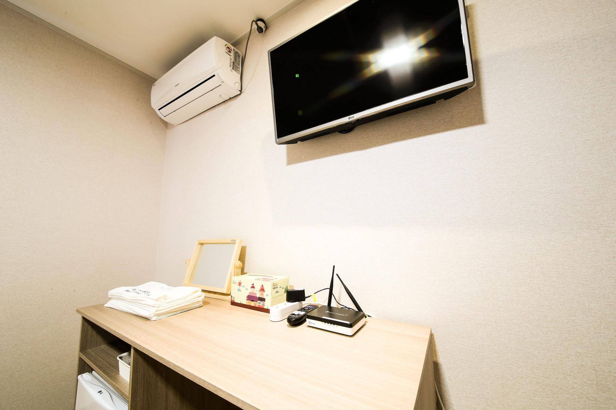 G House Mini Hotel & Guest House - Hostel