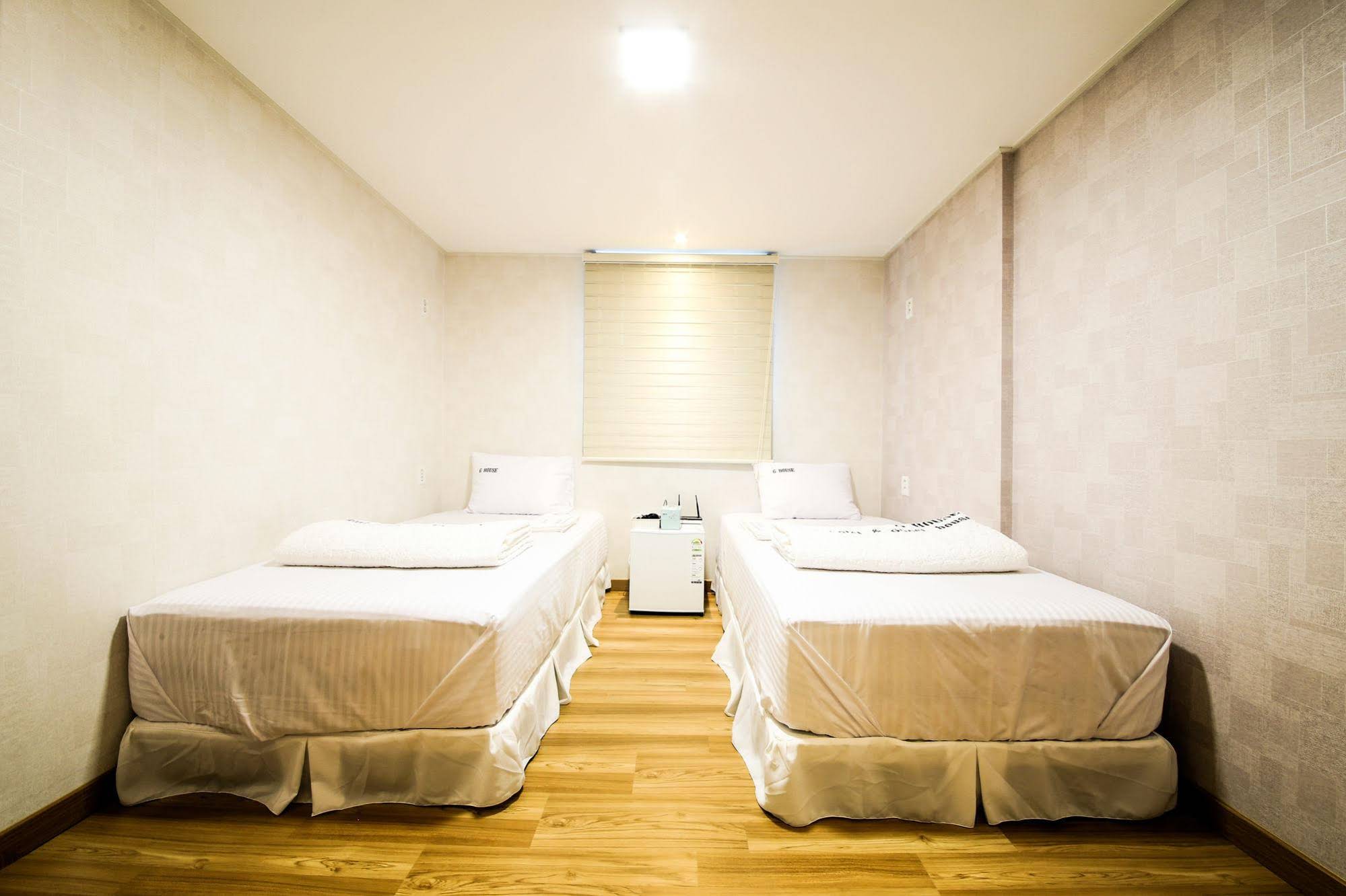 G House Mini Hotel & Guest House - Hostel