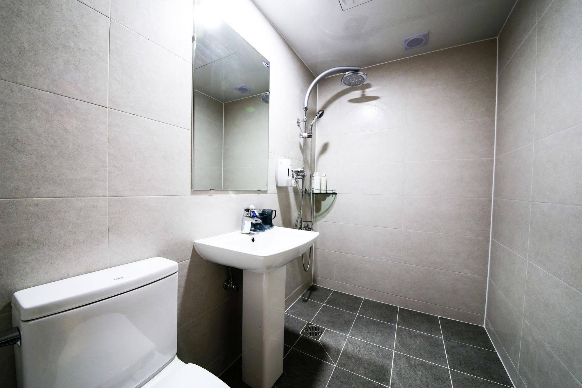 G House Mini Hotel & Guest House - Hostel