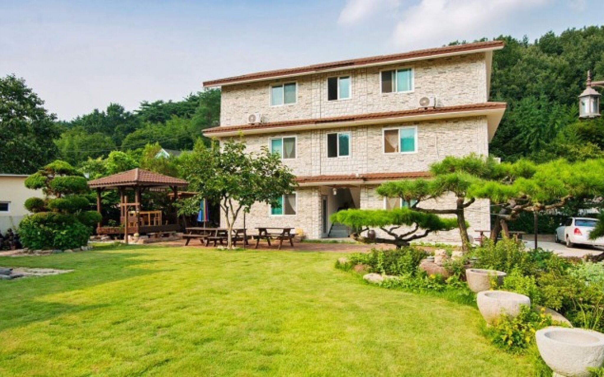 Gyeongju Bonjour Pension
