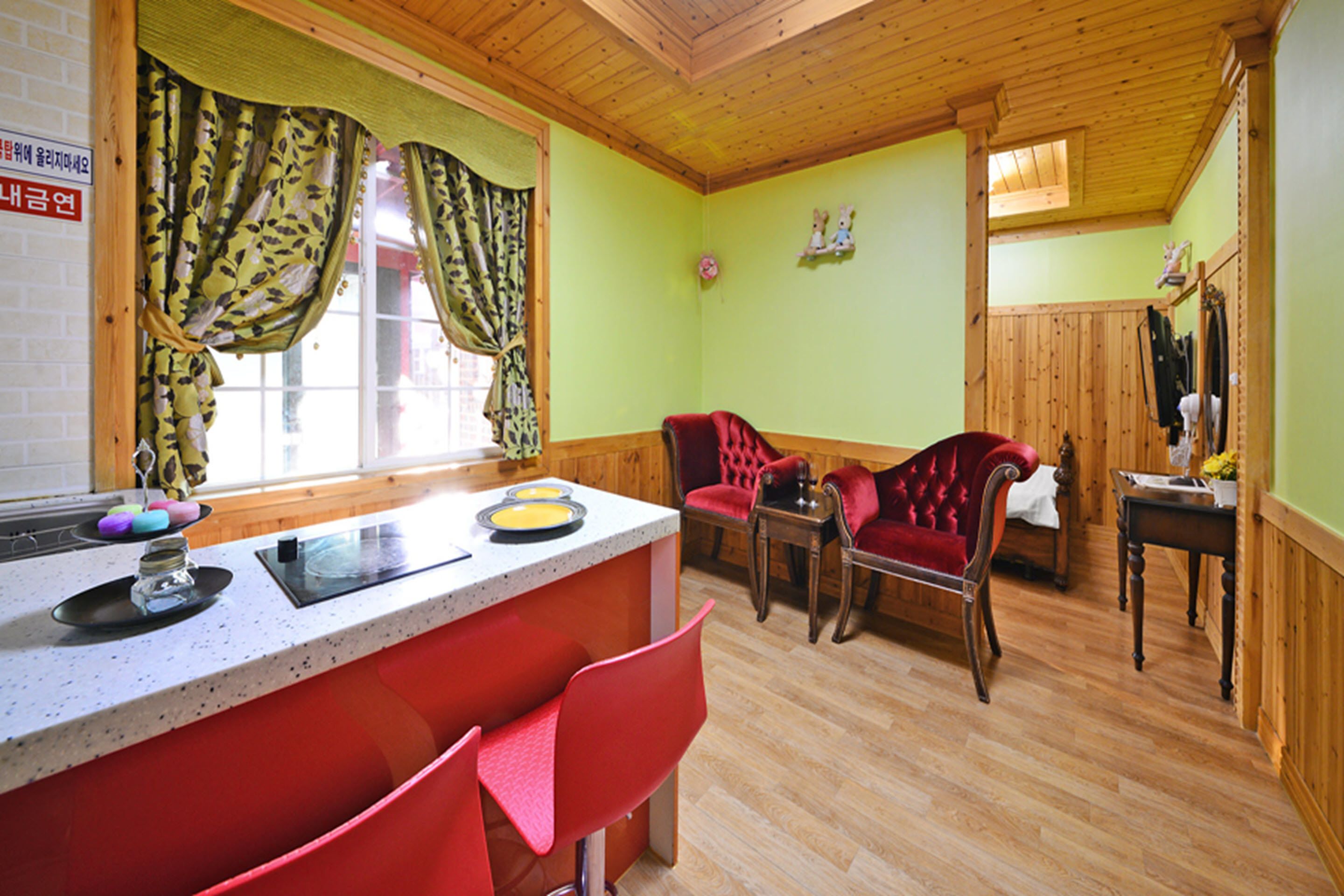 Gyeongju Euro Vill Spa Pension