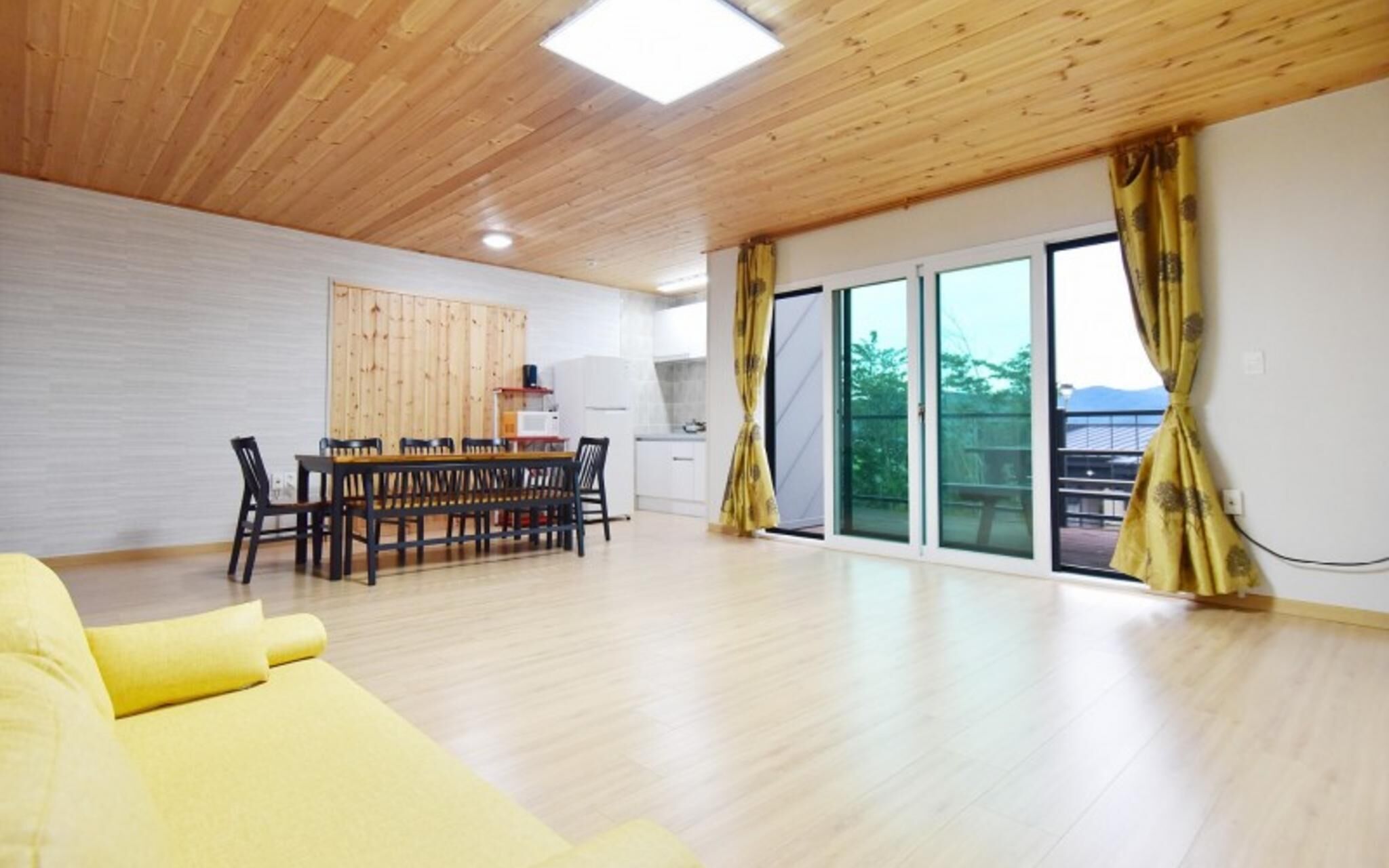 Gyeongju Hay Day House Pension