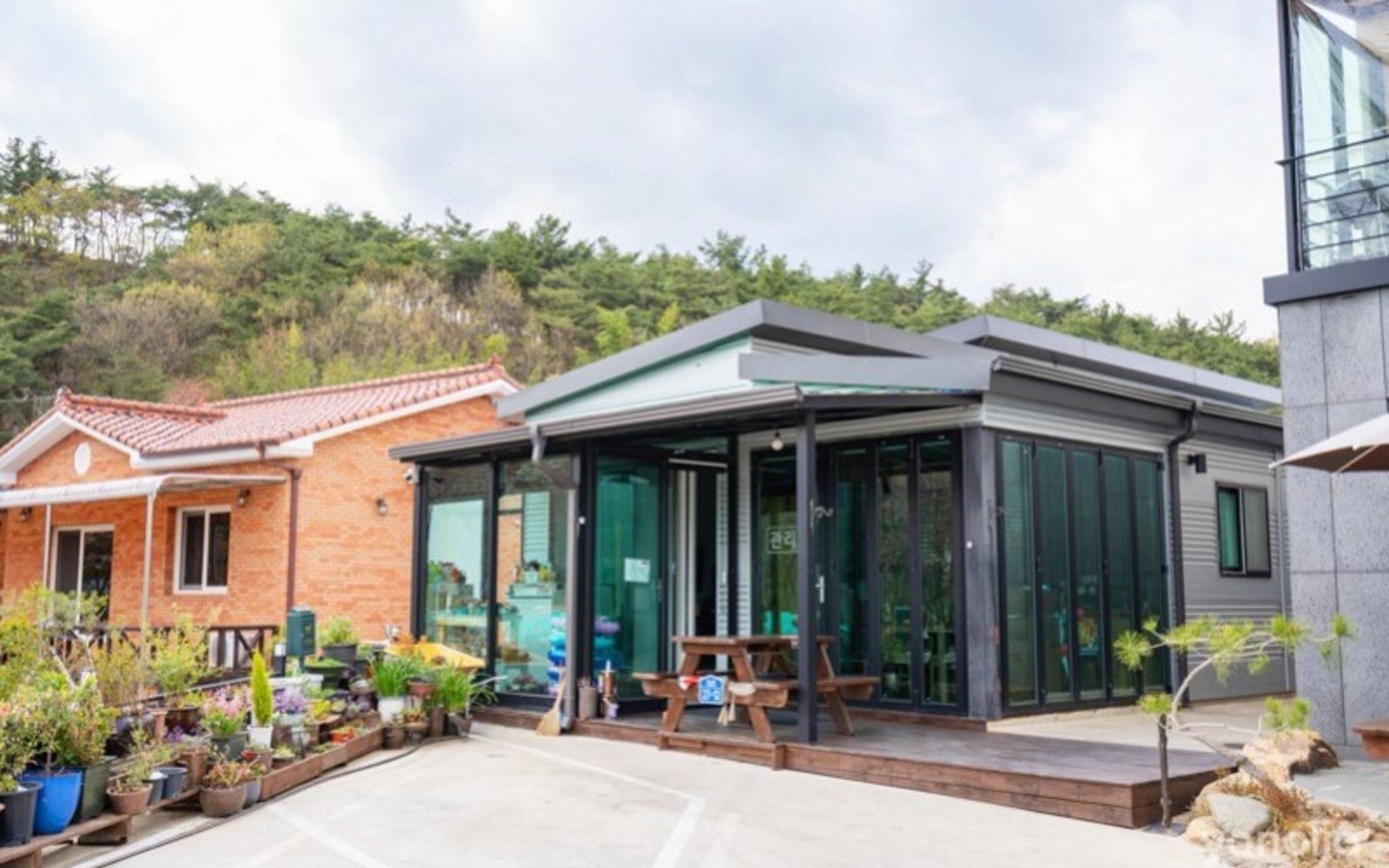 Gyeongju Jeje Pool Villa Pension