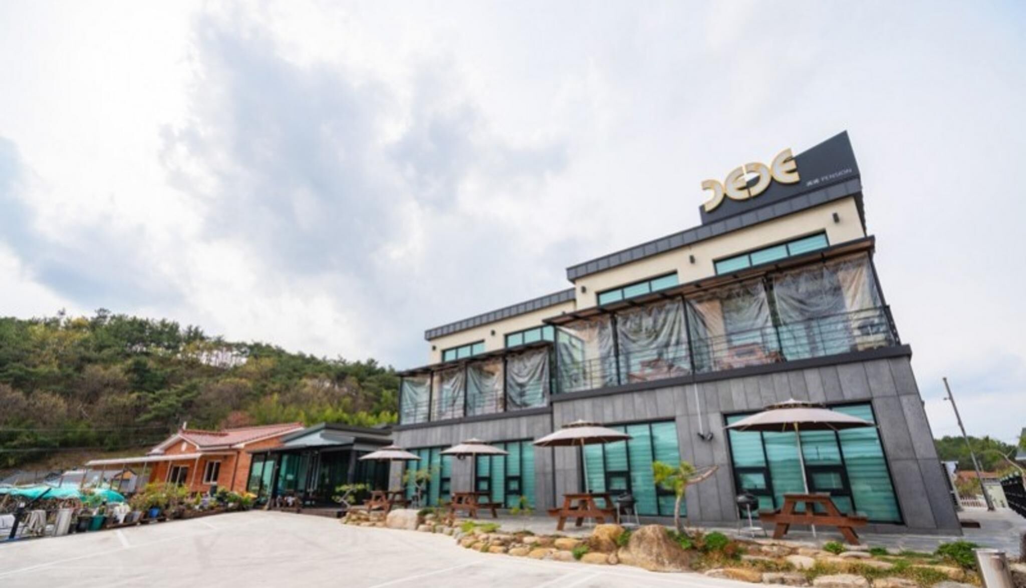 Gyeongju Jeje Pool Villa Pension