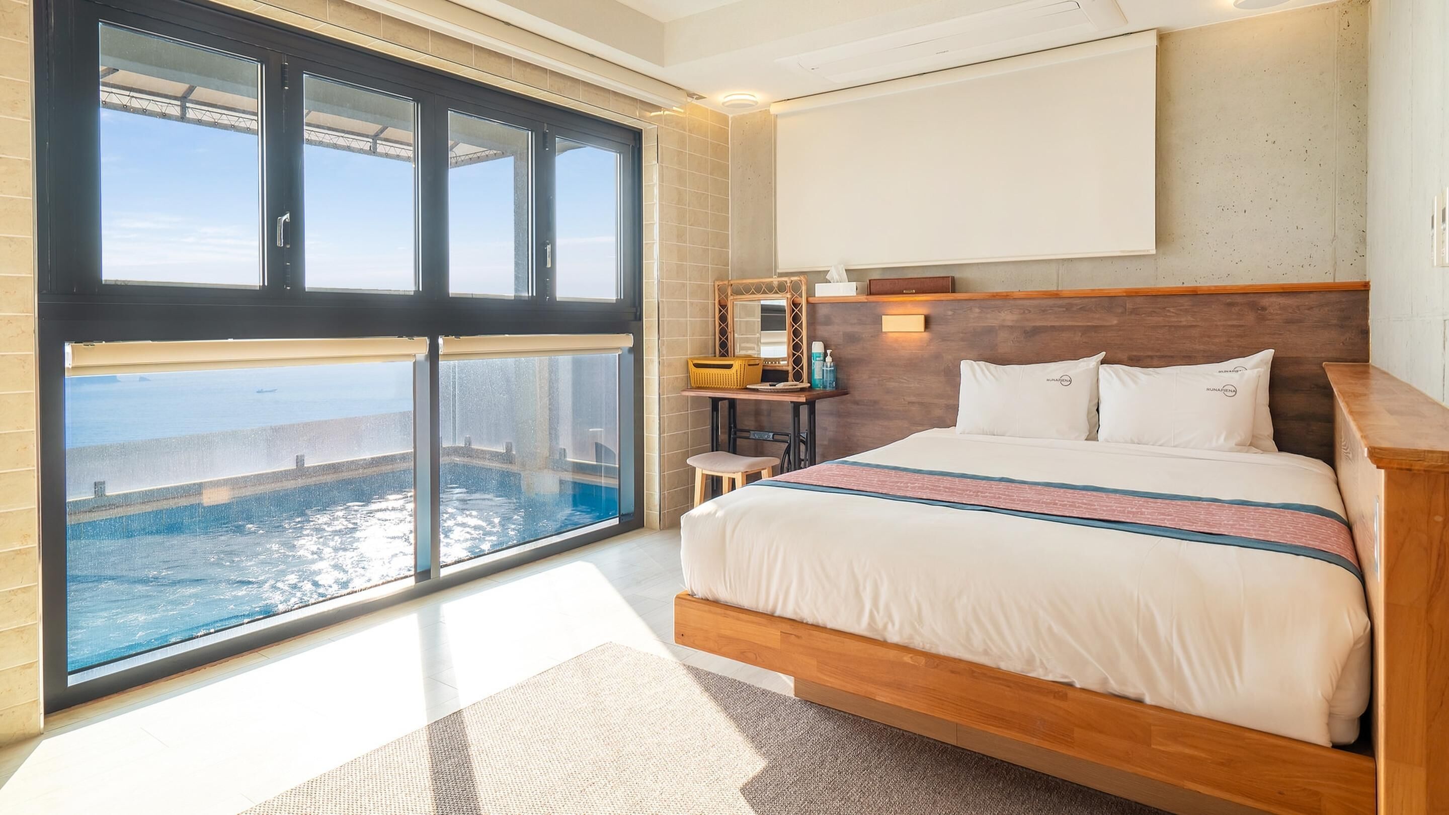Gyeongju Luna Piena Poolvilla