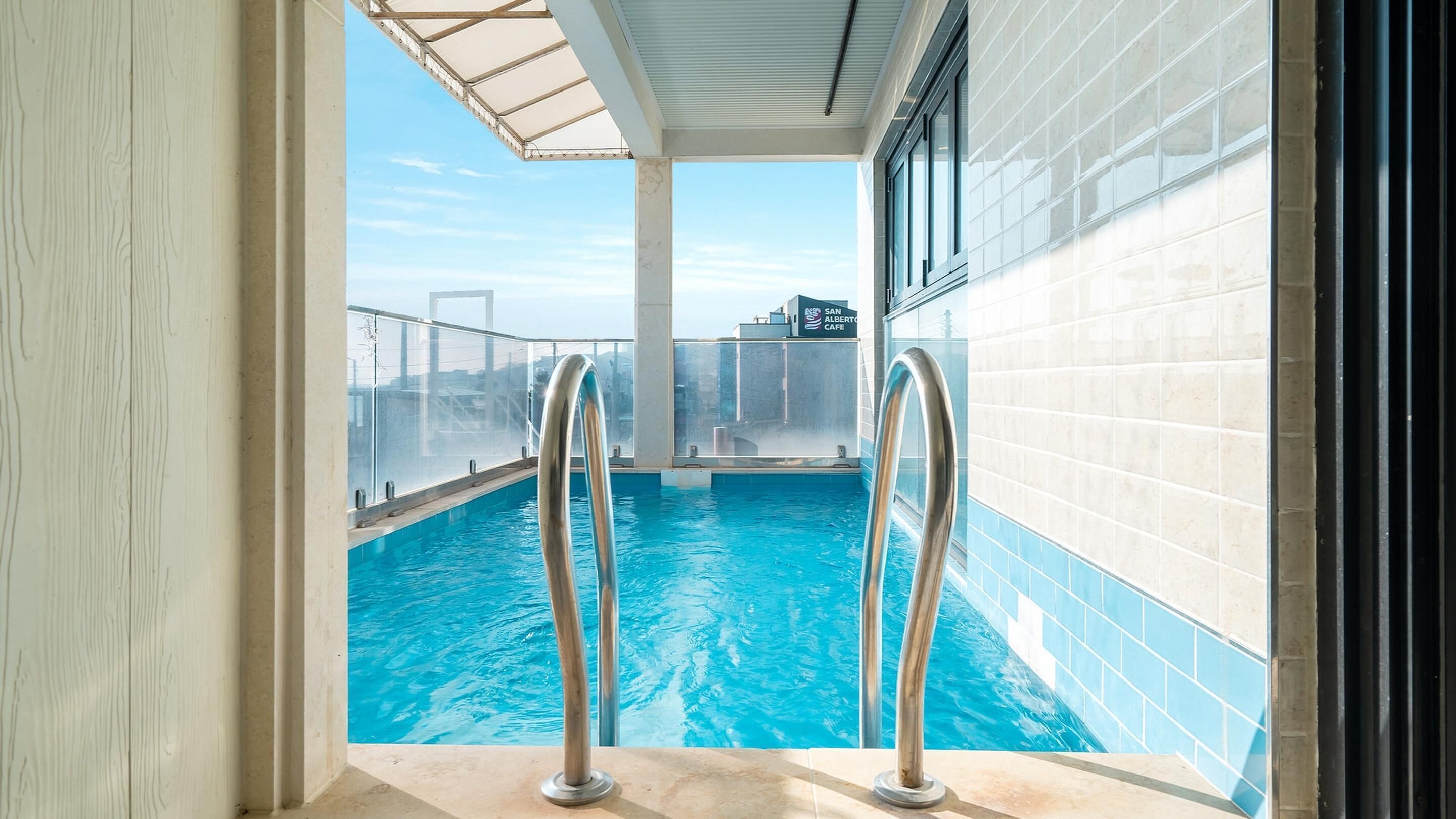 Gyeongju Luna Piena Poolvilla