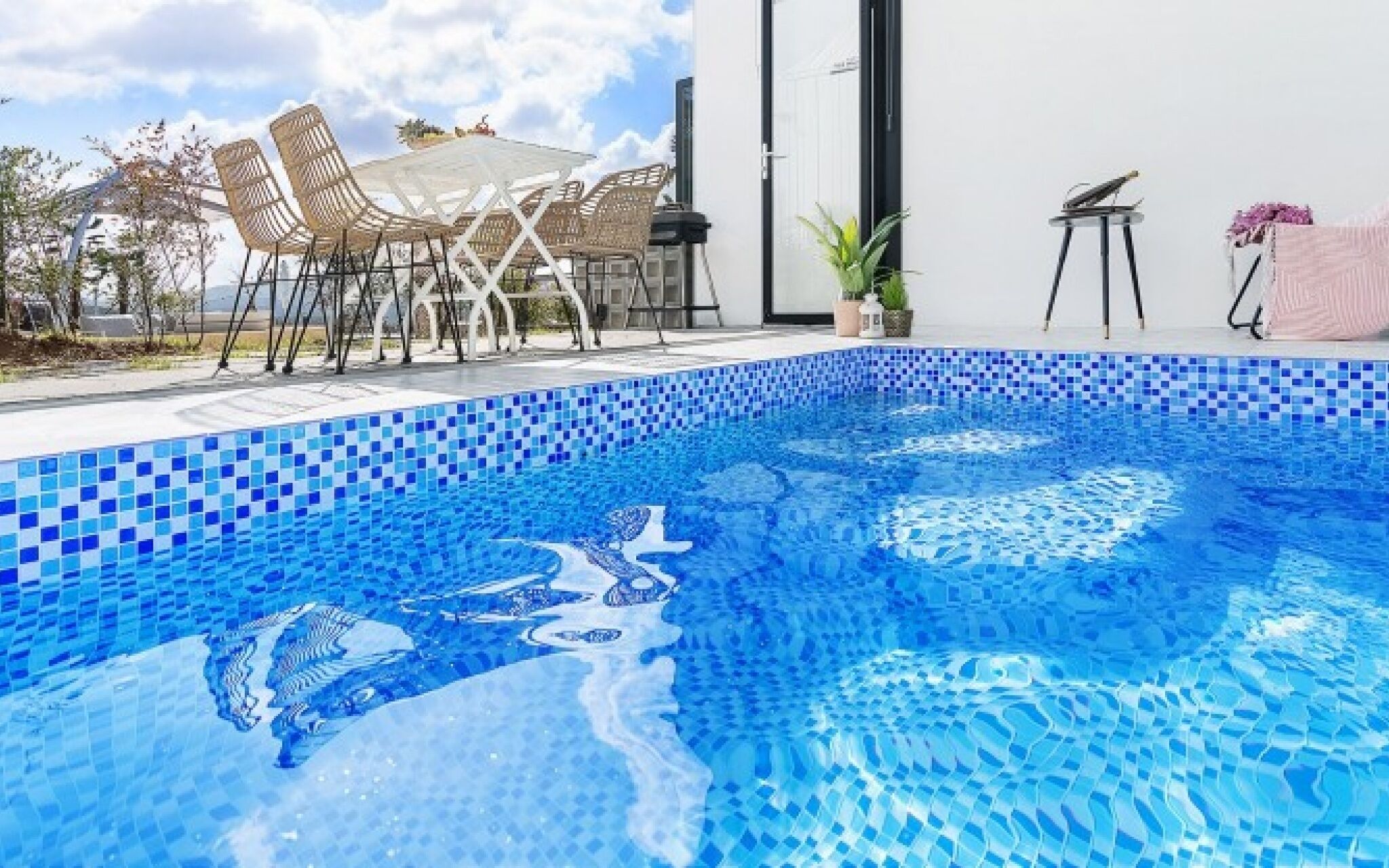 Gyeongju May Breeze Pool Villa