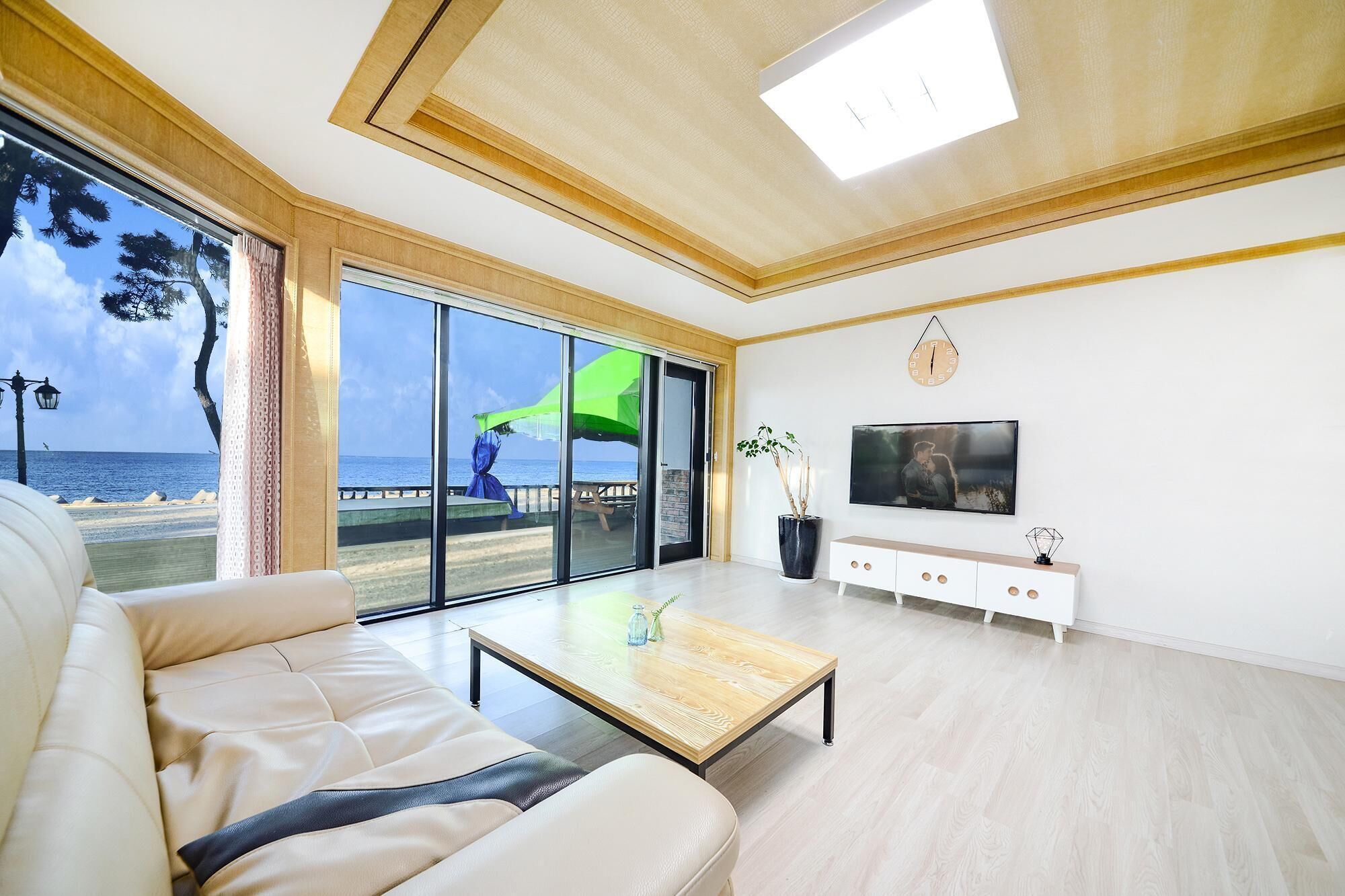 Gyeongju Oceanville Pension