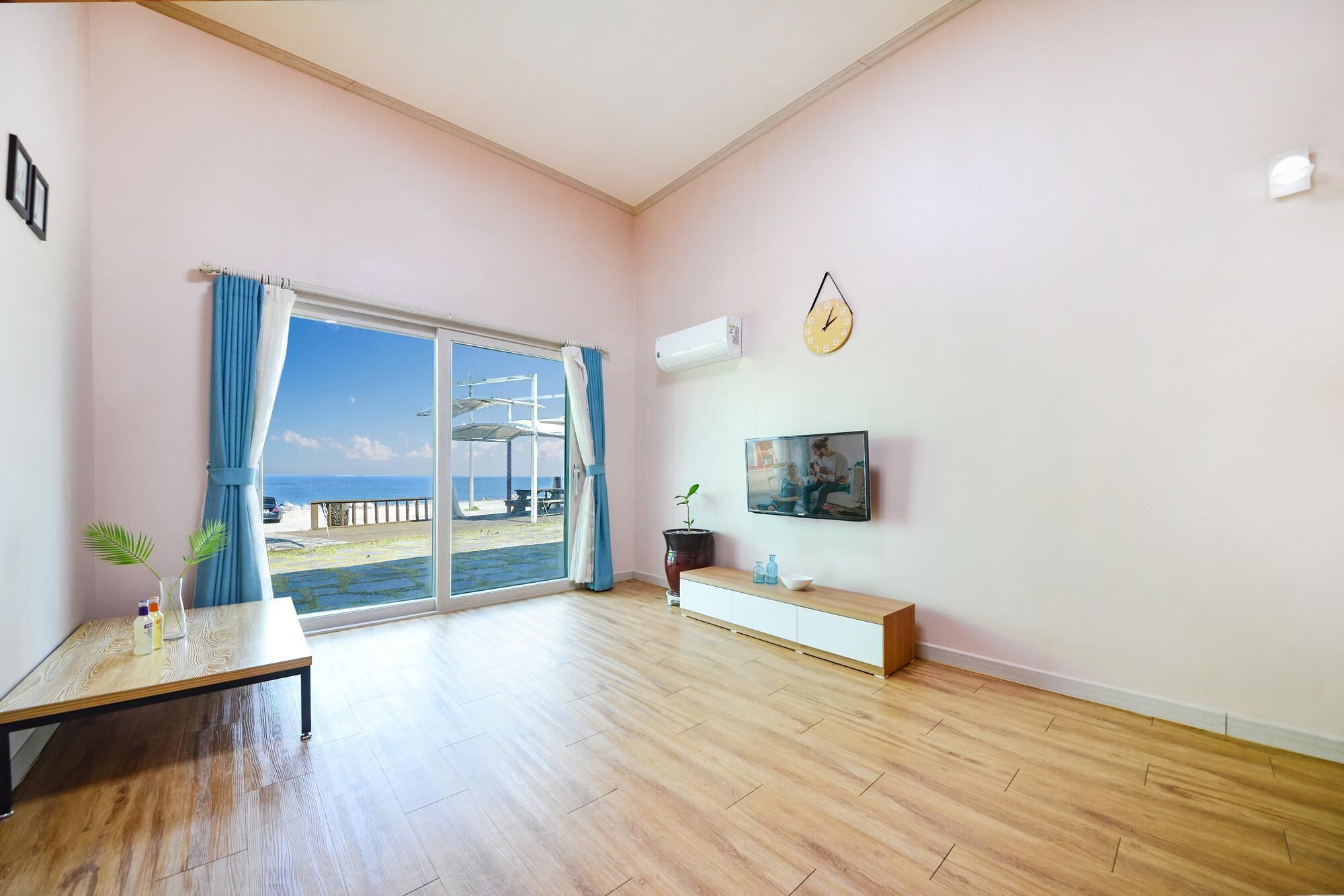 Gyeongju Oceanville Pension