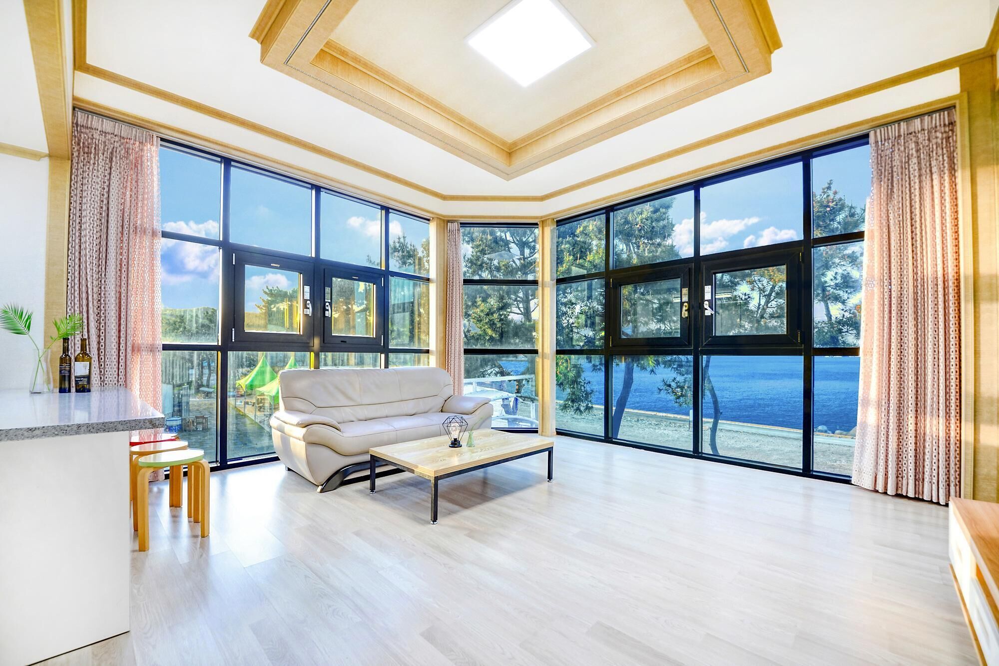 Gyeongju Oceanville Pension