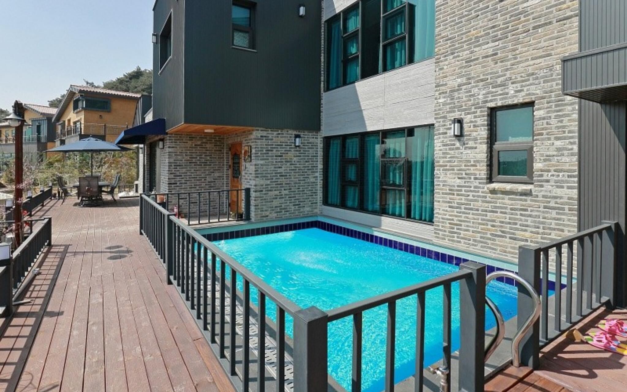 Gyeongju Oslo Pool Villa