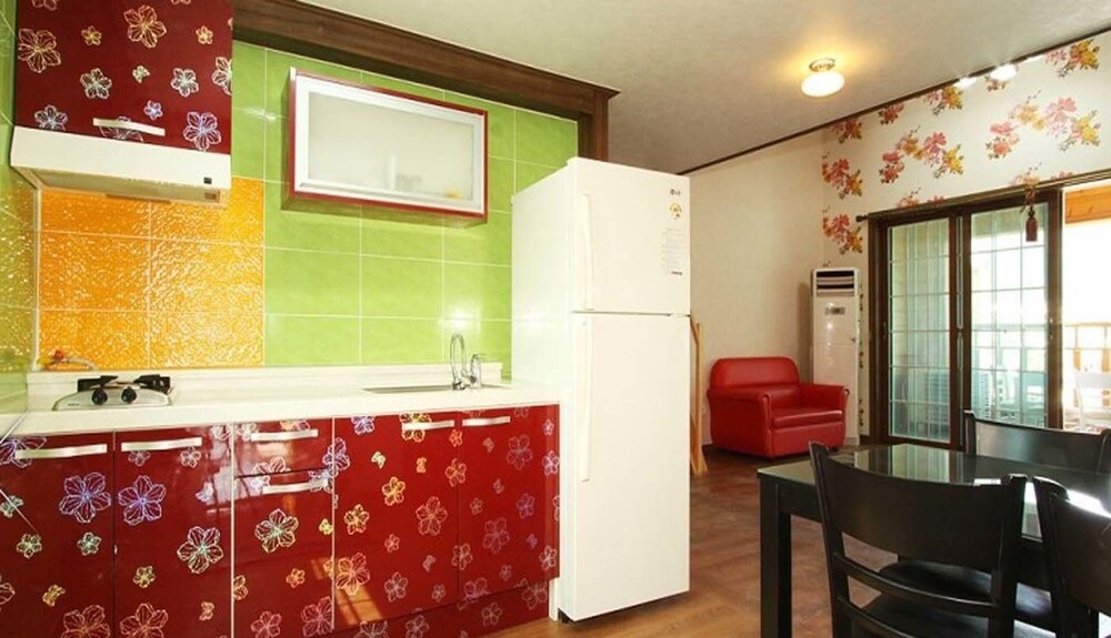 Gyeongju Raspberry Pension