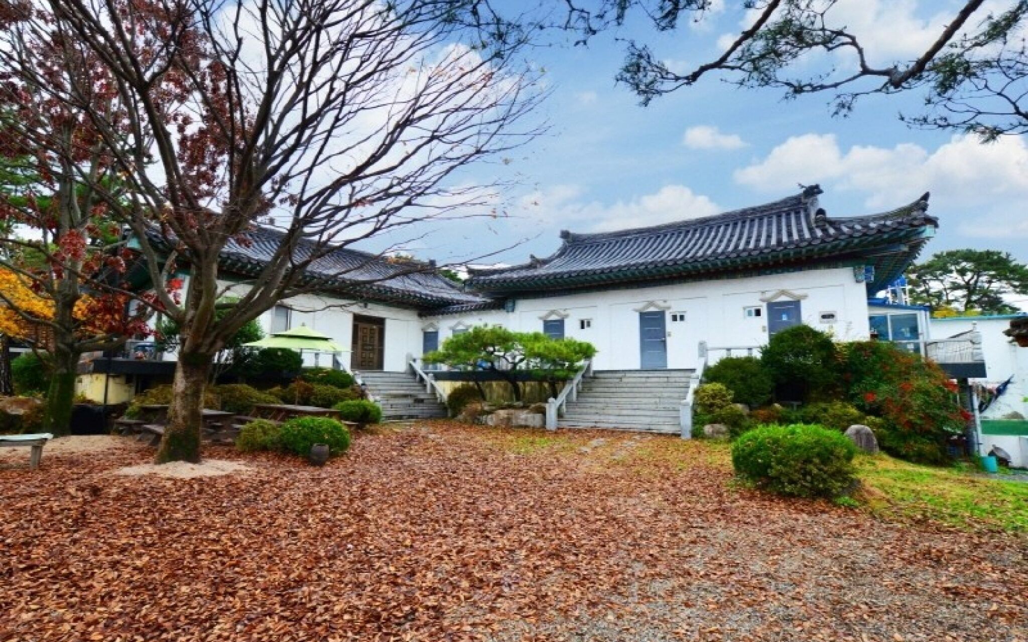 Gyeongju Songlim Byeoljang Pension