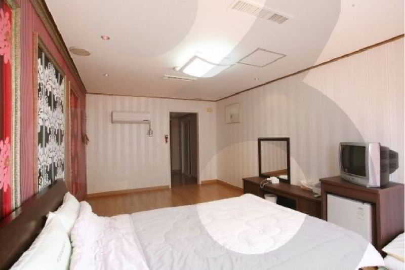 Gyeongju Tourist Hotel