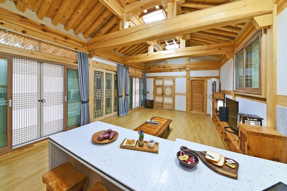 Gyeongju Wadamjung Hanok Pension