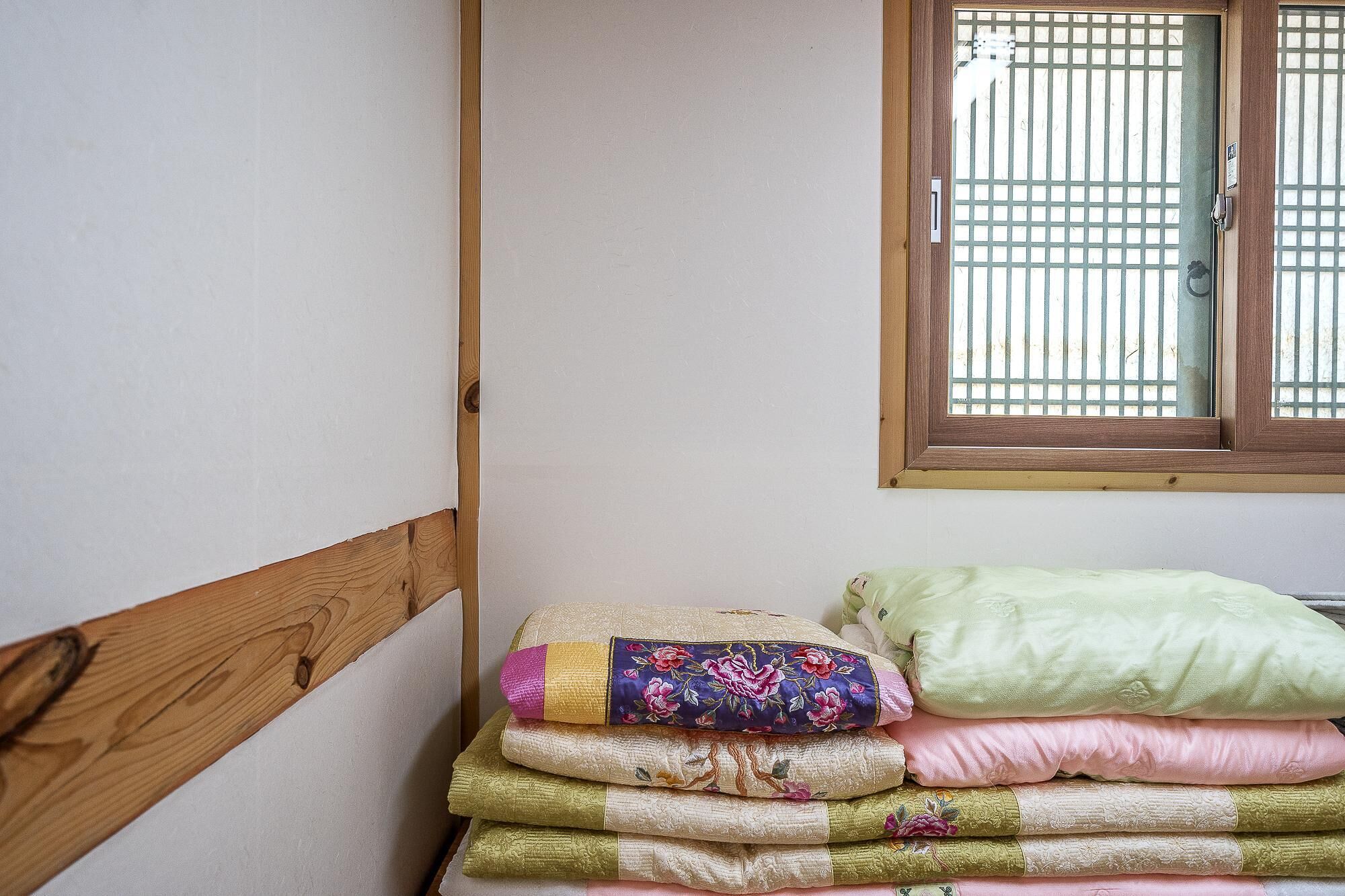 Gyeongju Wadamjung Hanok Pension