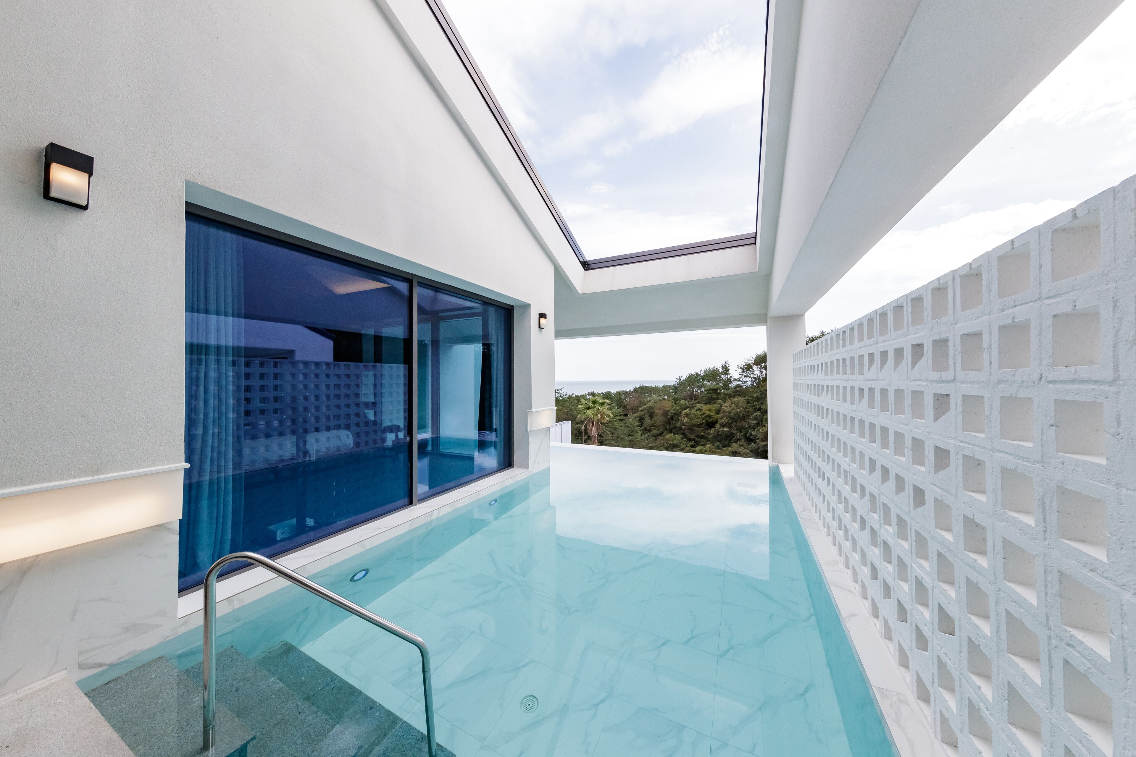 Sg Villa and Hotel