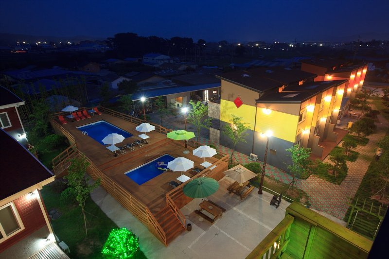 Somma Resort