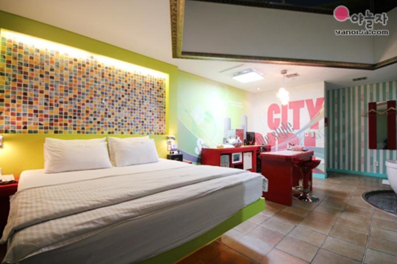 Sugar Hotel