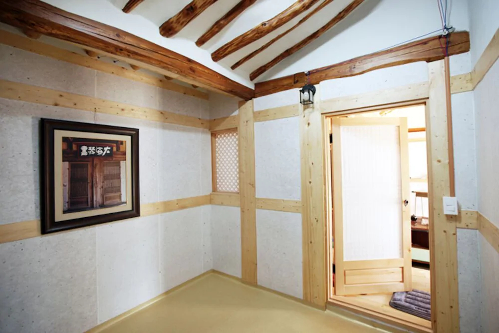 Yeokrakjae Hanok Guesthouse