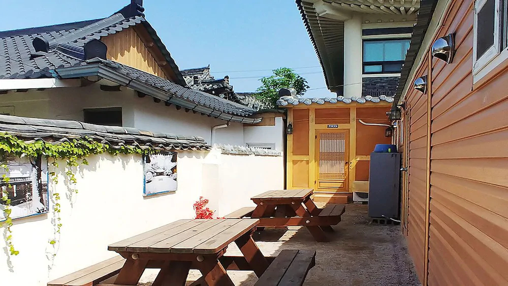 Yeokrakjae Hanok Guesthouse