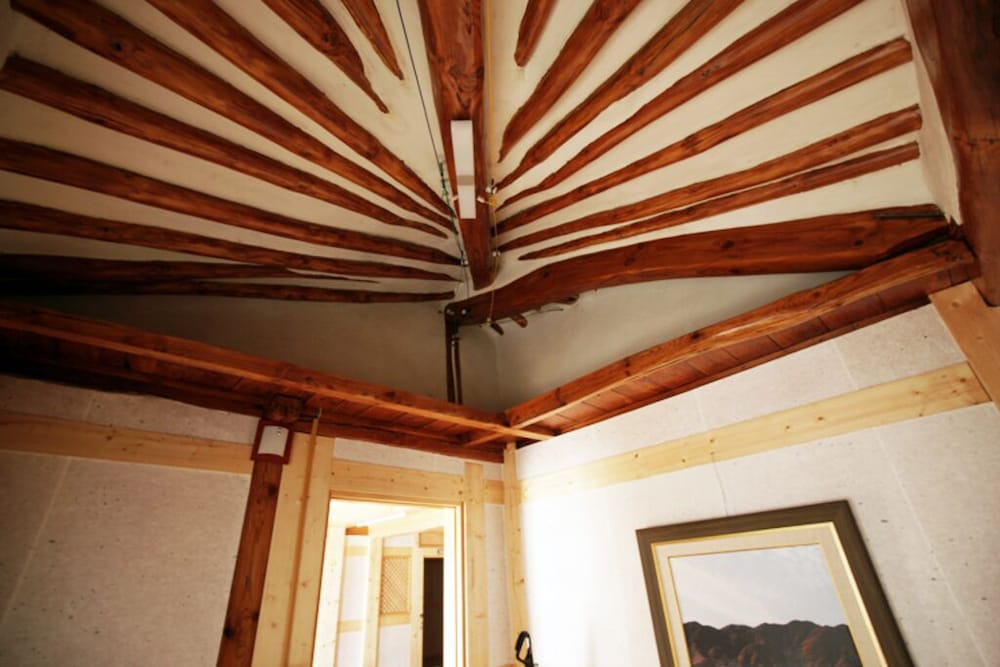 Yeokrakjae Hanok Guesthouse