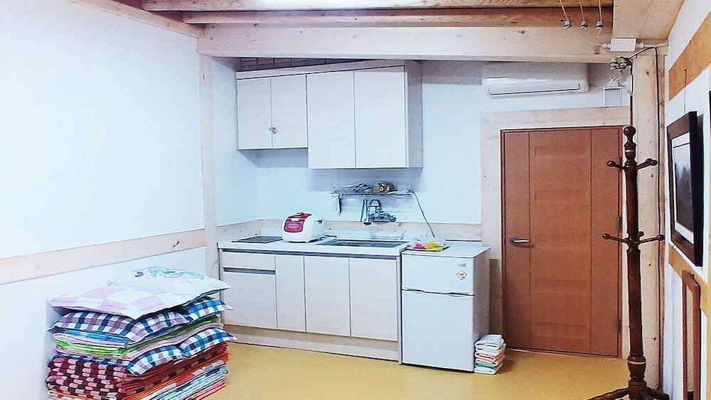 Yeokrakjae Hanok Guesthouse