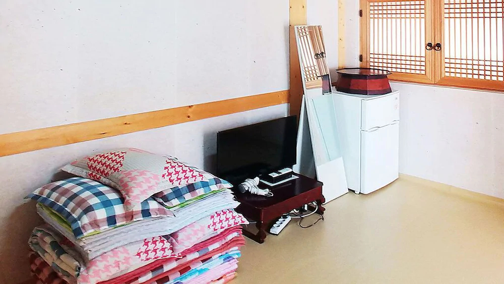Yeokrakjae Hanok Guesthouse